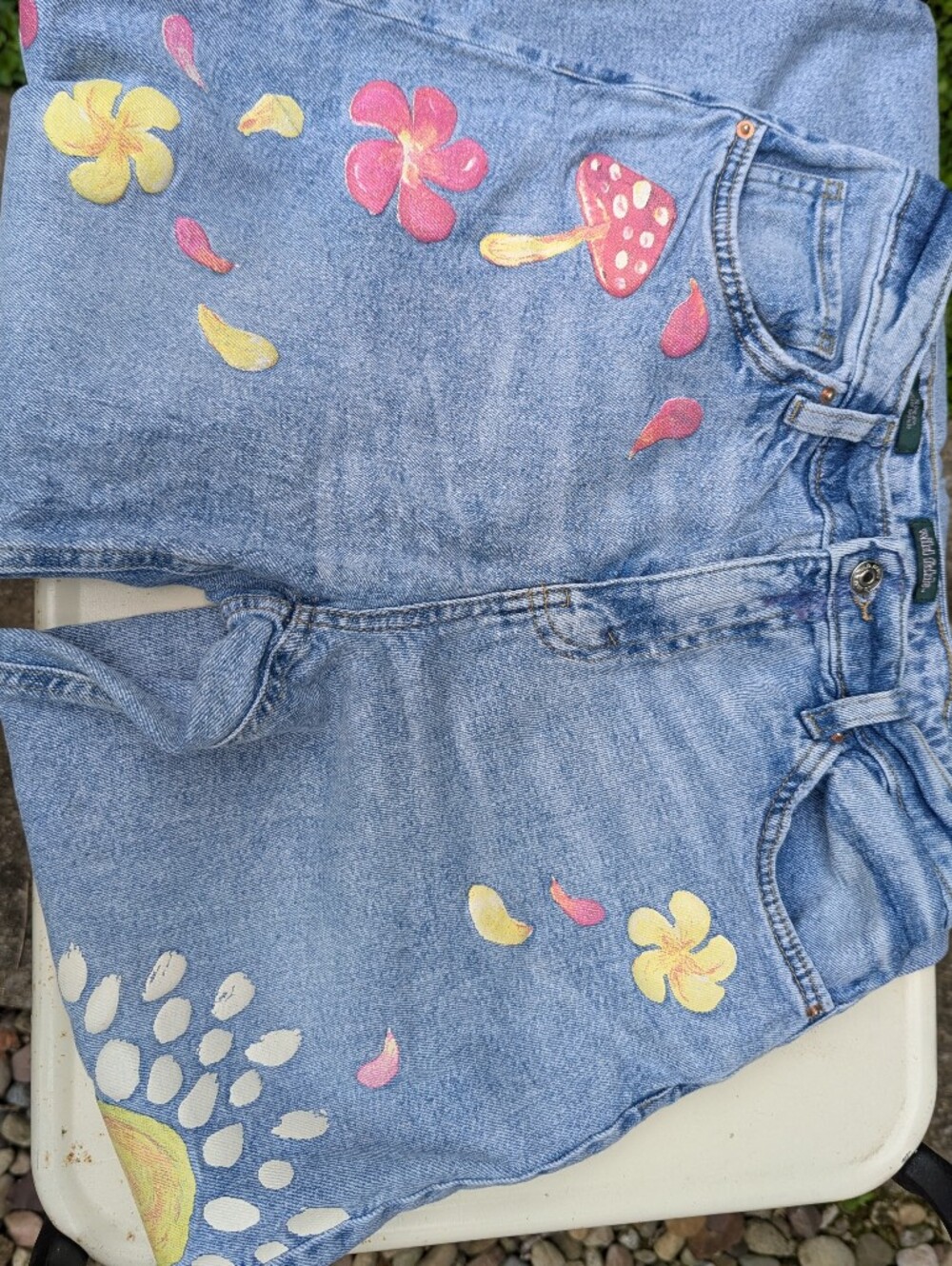 Wild Fable PEACE Painted Jeans Women's Size 4